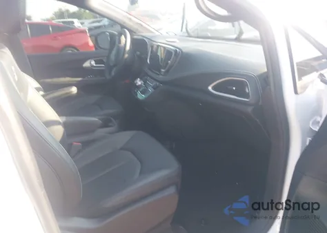 2024 Chrysler Pacifica Touring L из США, поврежденный, VIN 2C4RC1BG5RR159968